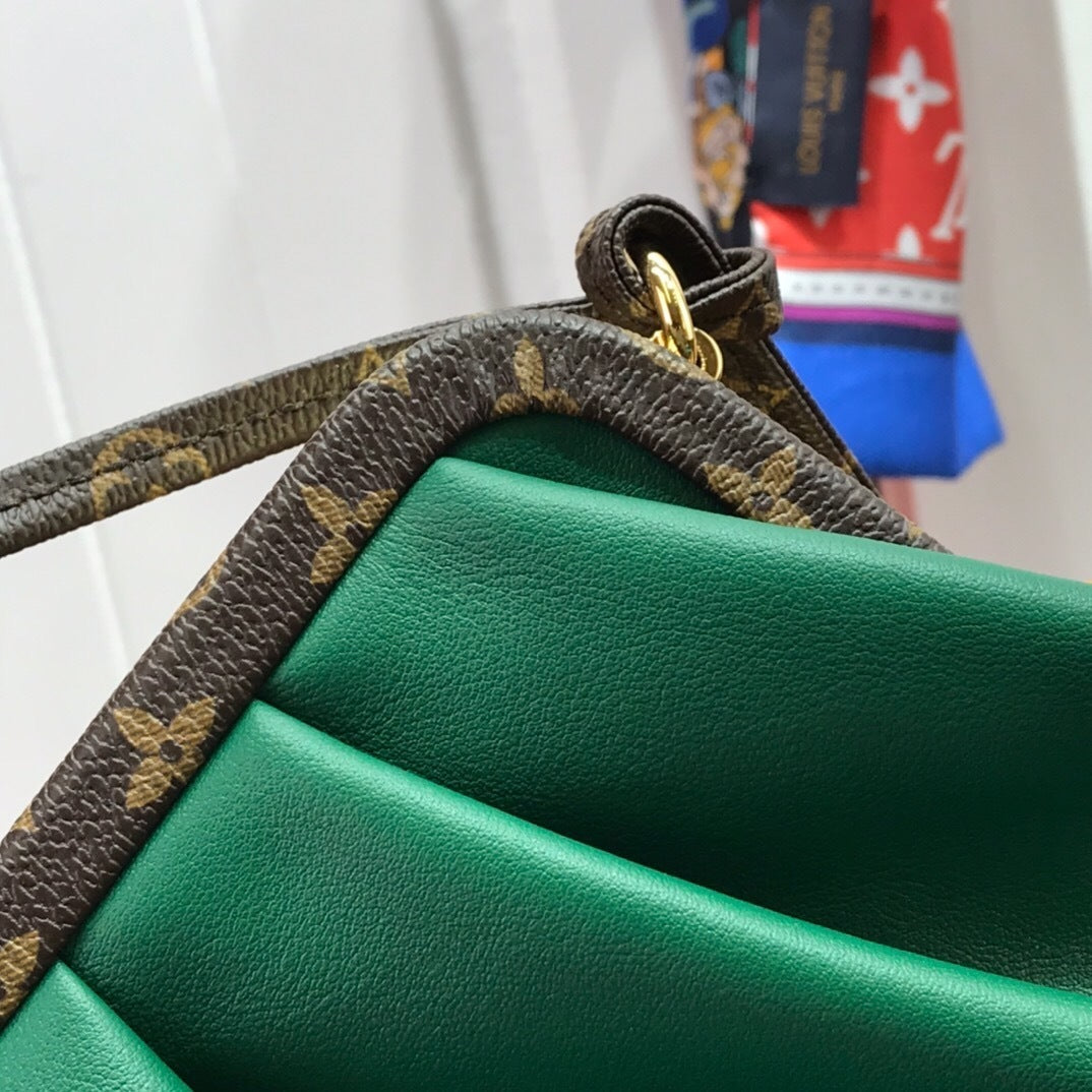 new-luxury-designer-bags-nm22009