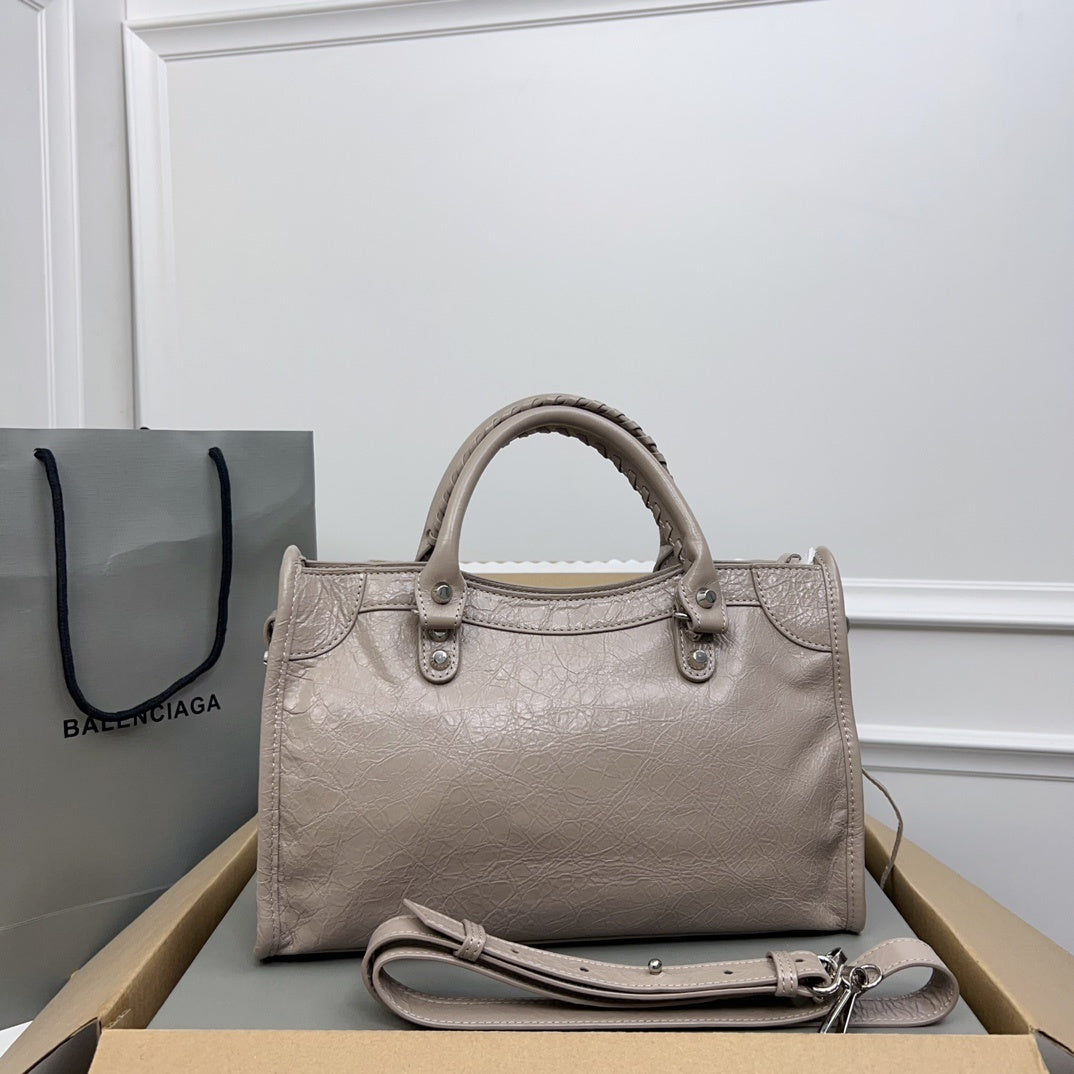 new-designer-premium-bags-nm24021