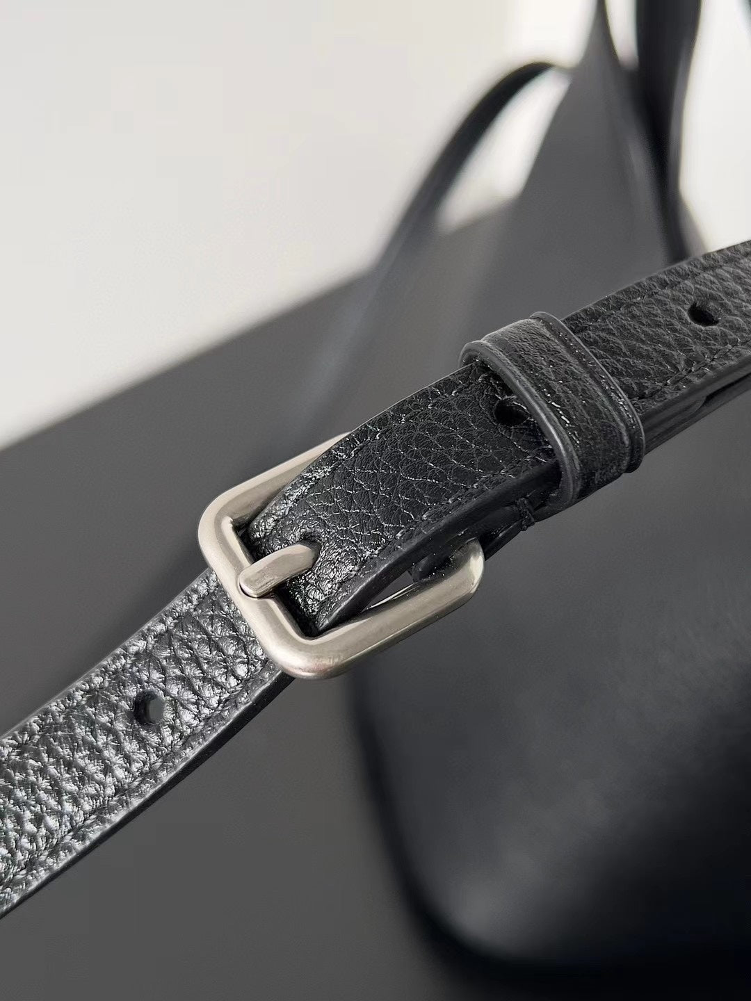 new-luxury-designer-bags-nm24353