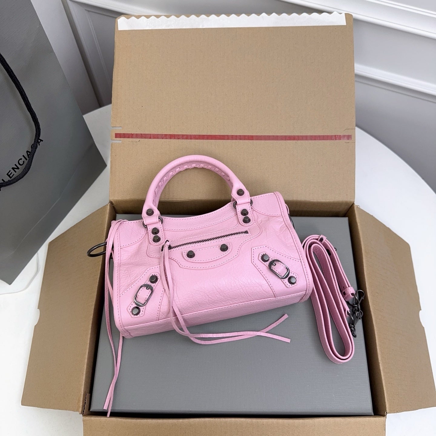 new-luxury-designer-bags-nm24045