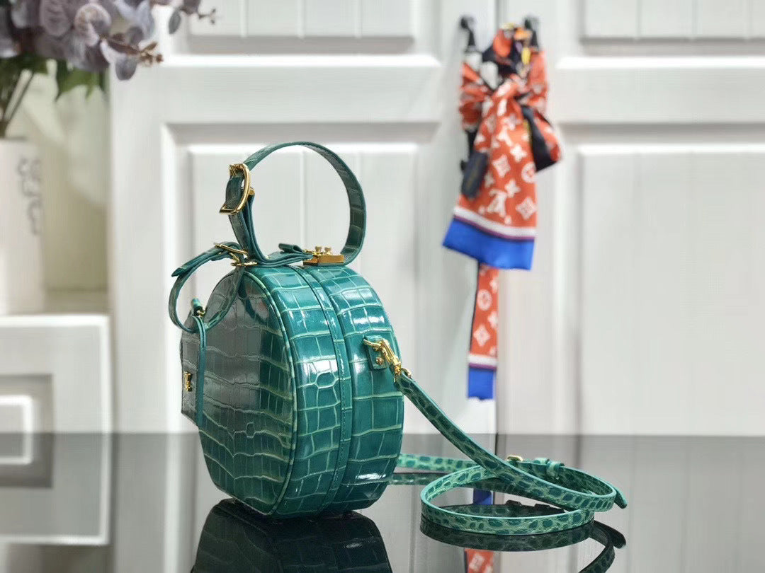 new-luxury-designer-bags-nm21922