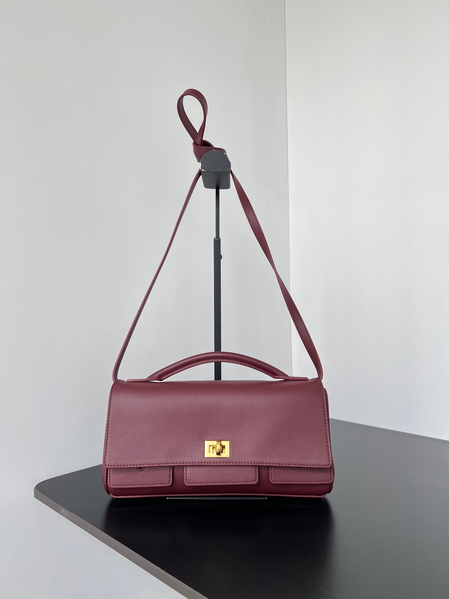 new-luxury-designer-bags-nm24064