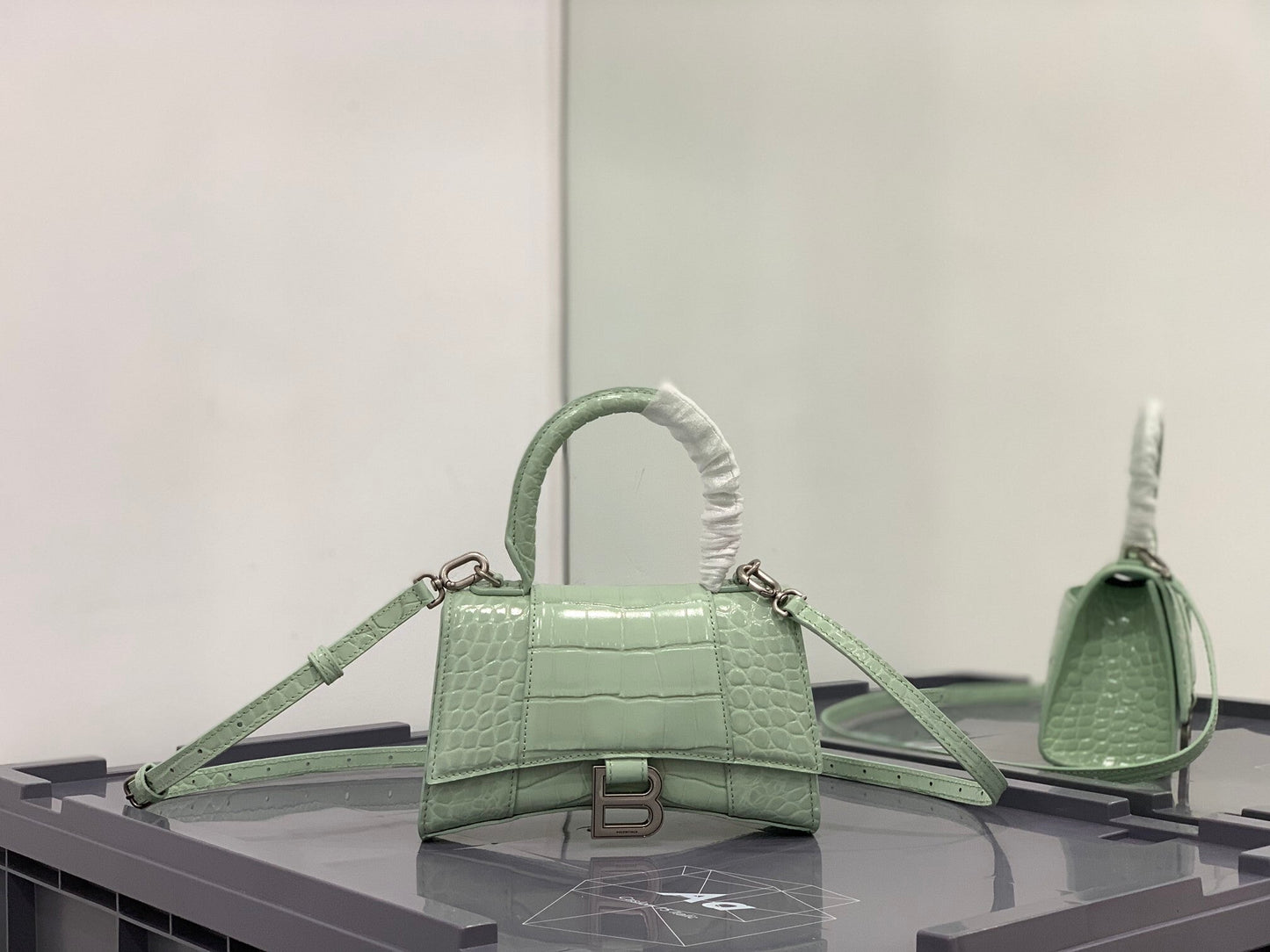 new-luxury-designer-bags-nm24066