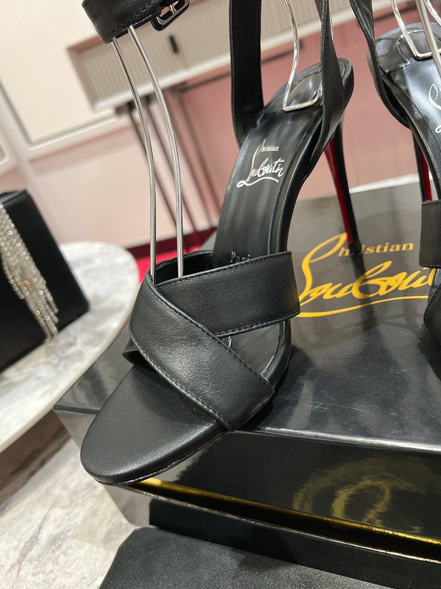 Dragons Bags - Premium Luxury Goods and Accessories - AFFORDABLE LUXURY HEELS - 8082