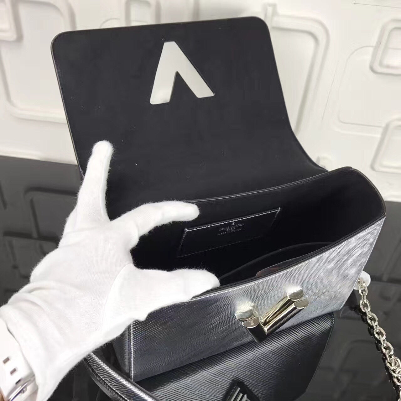 Dragons Bags - Best High-End Brands in One Place - AFFORDABLE LUXURY BAGS - 3637
