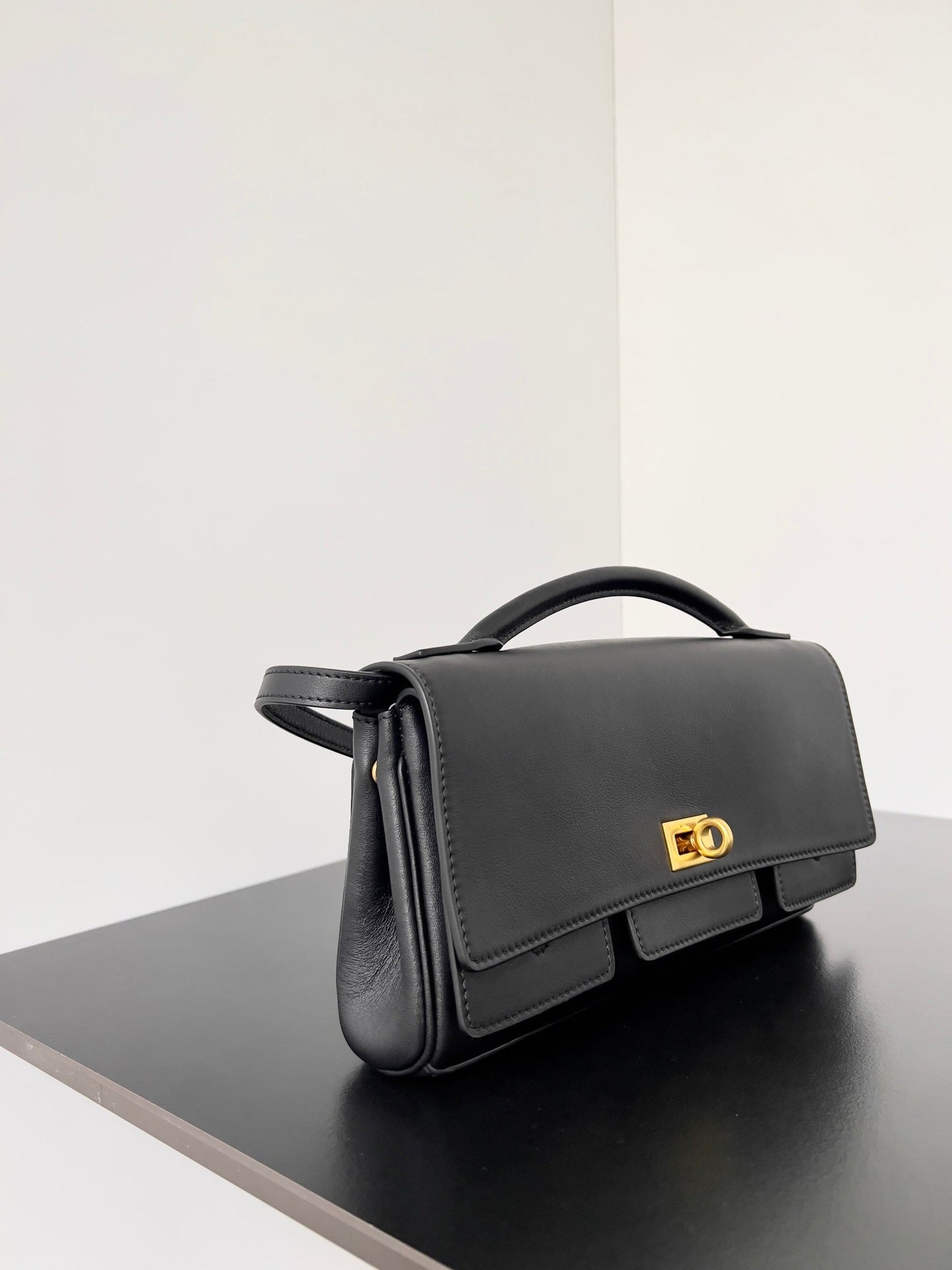 new-luxury-designer-bags-nm24075