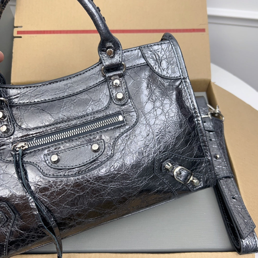 new-designer-premium-bags-nm24026