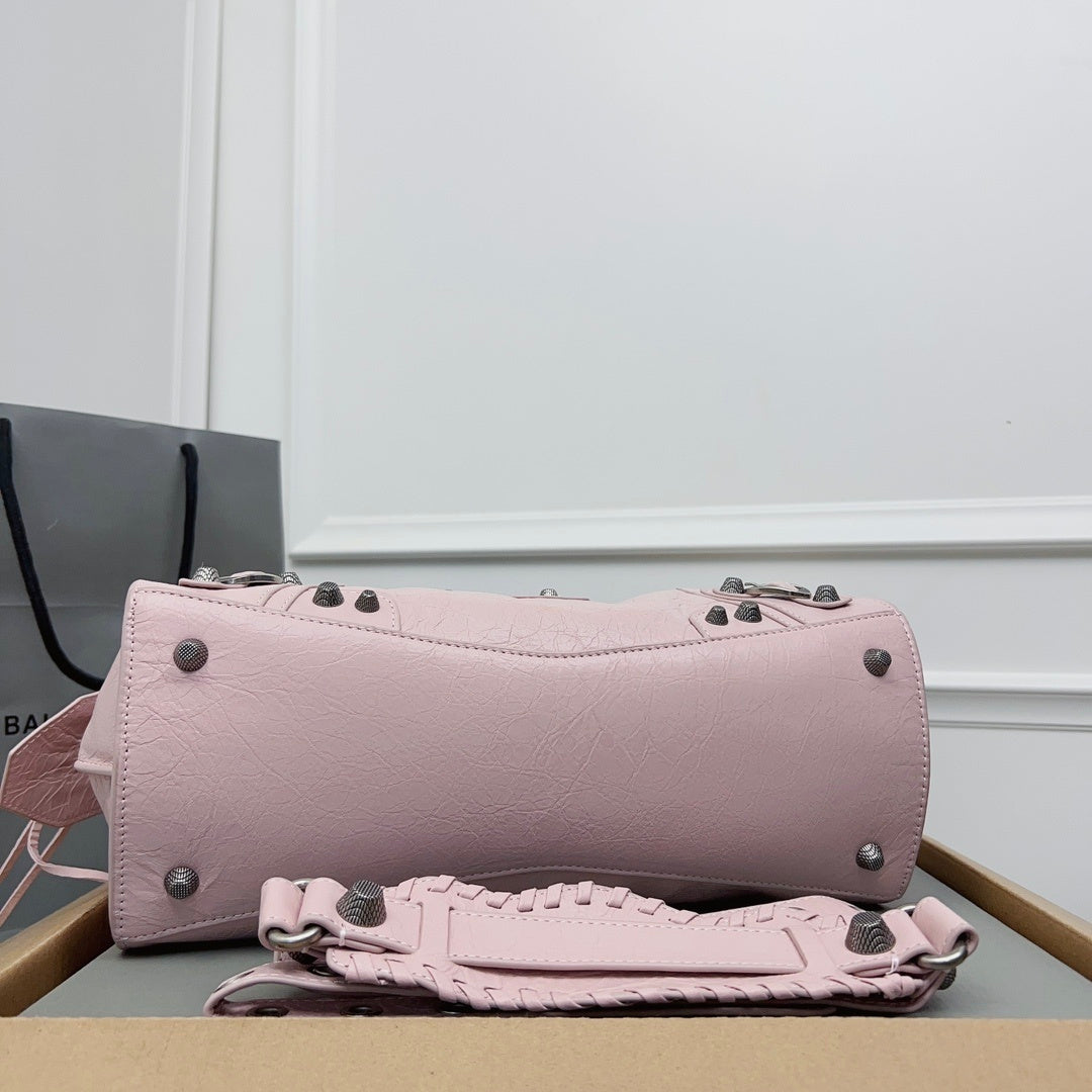 new-luxury-designer-bags-nm24273