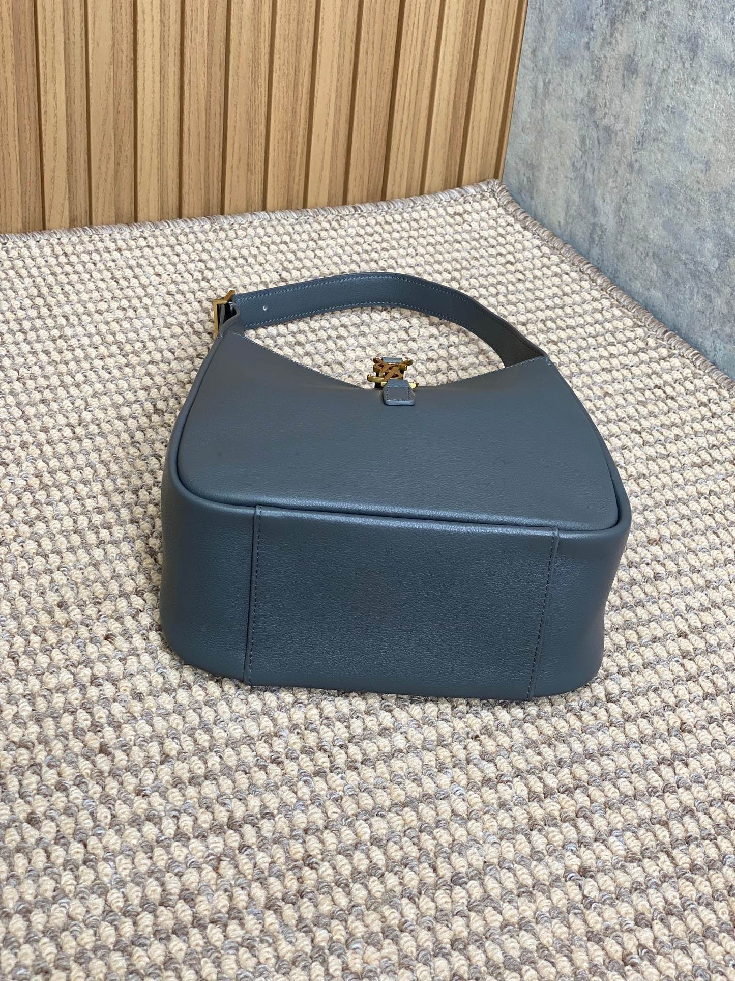 Dragons Bags - Best High-End Brands in One Place - AFFORDABLE LUXURY BAGS - 5913