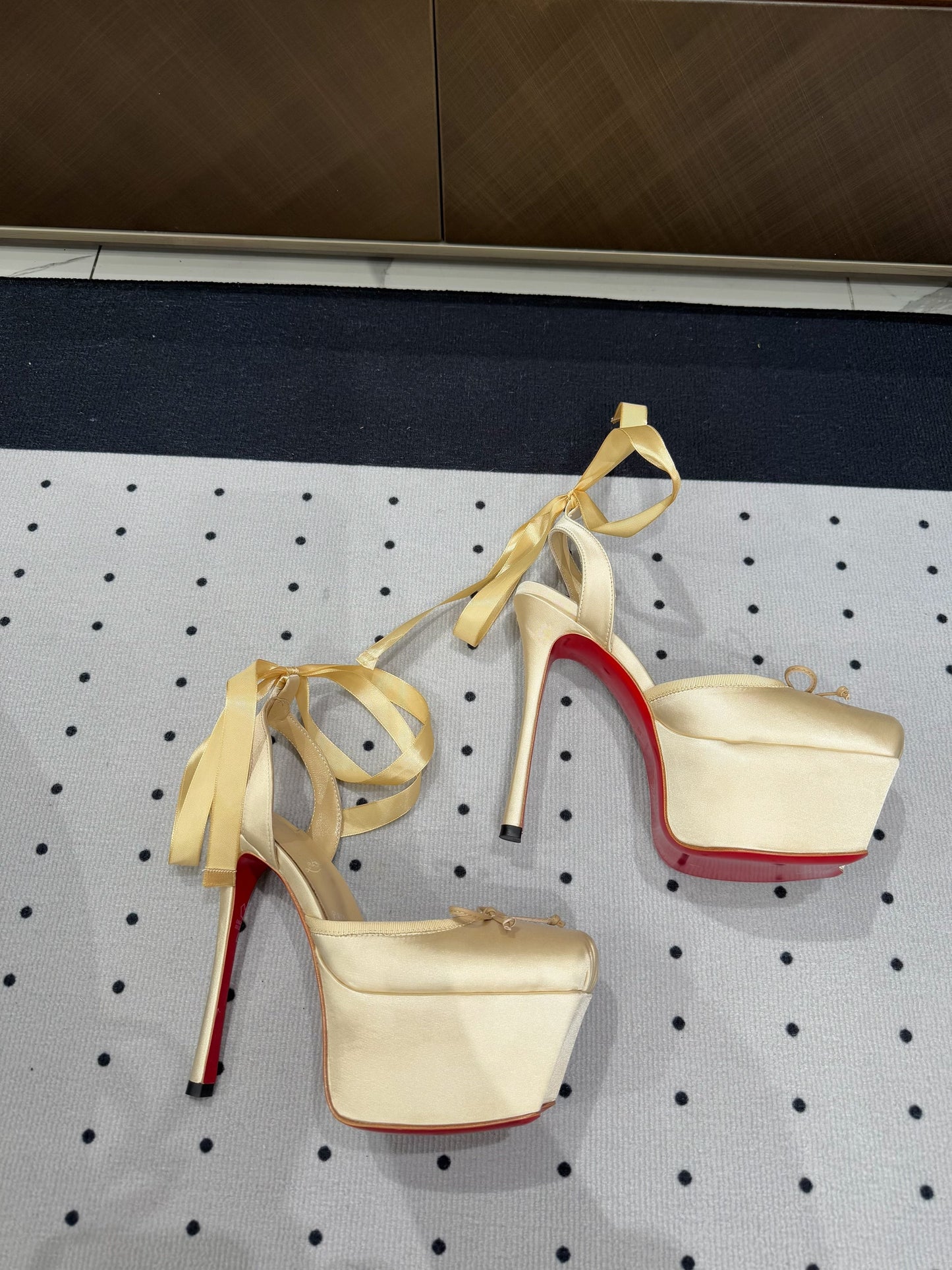 Dragons Bags - Premium Luxury Goods and Accessories - AFFORDABLE LUXURY HEELS - 8218