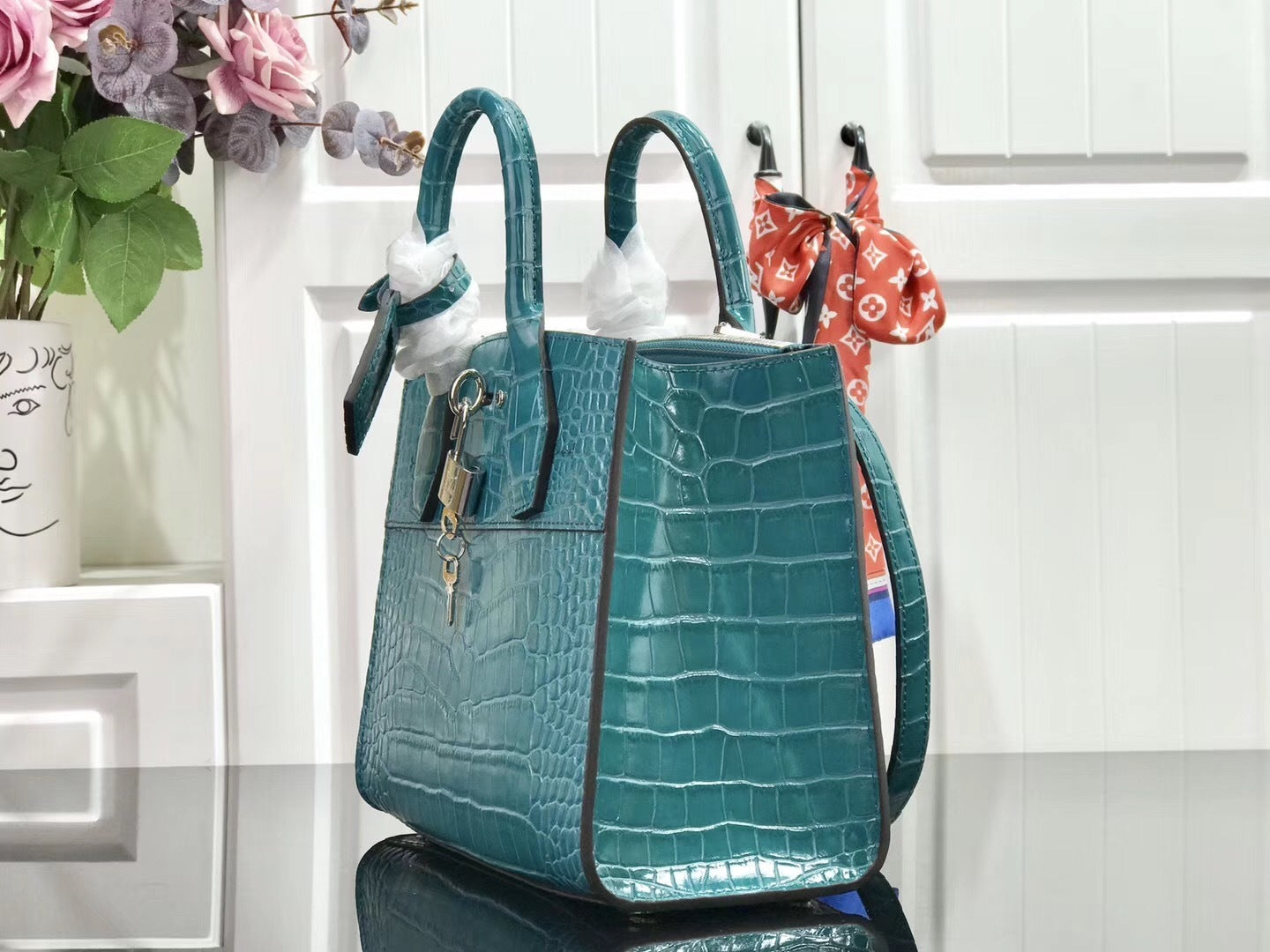 new-luxury-designer-bags-nm21838