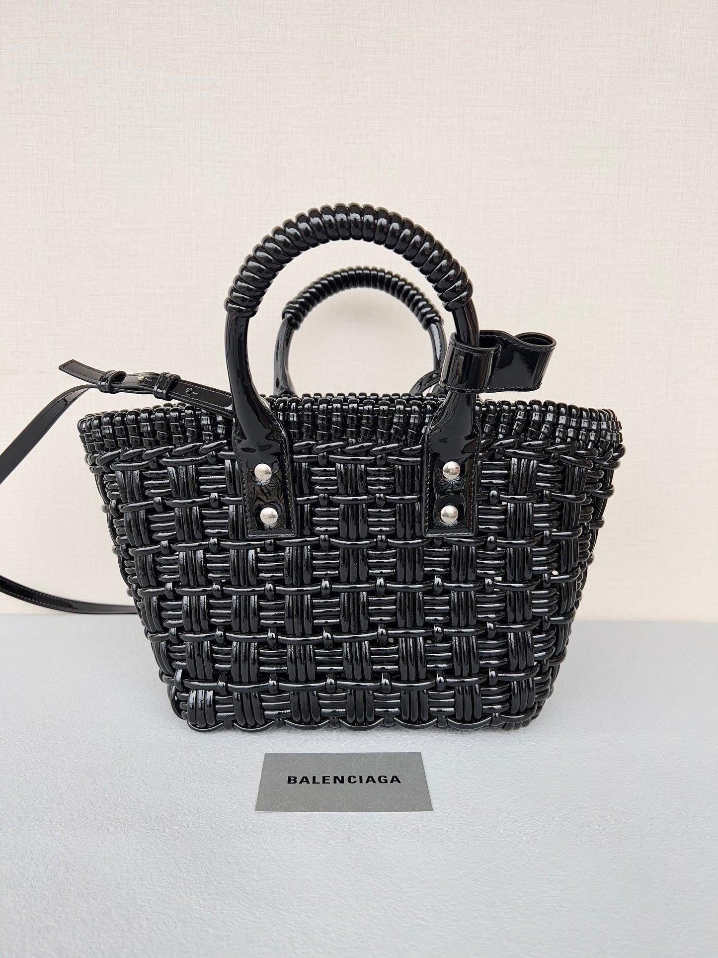new-luxury-designer-bags-nm24062