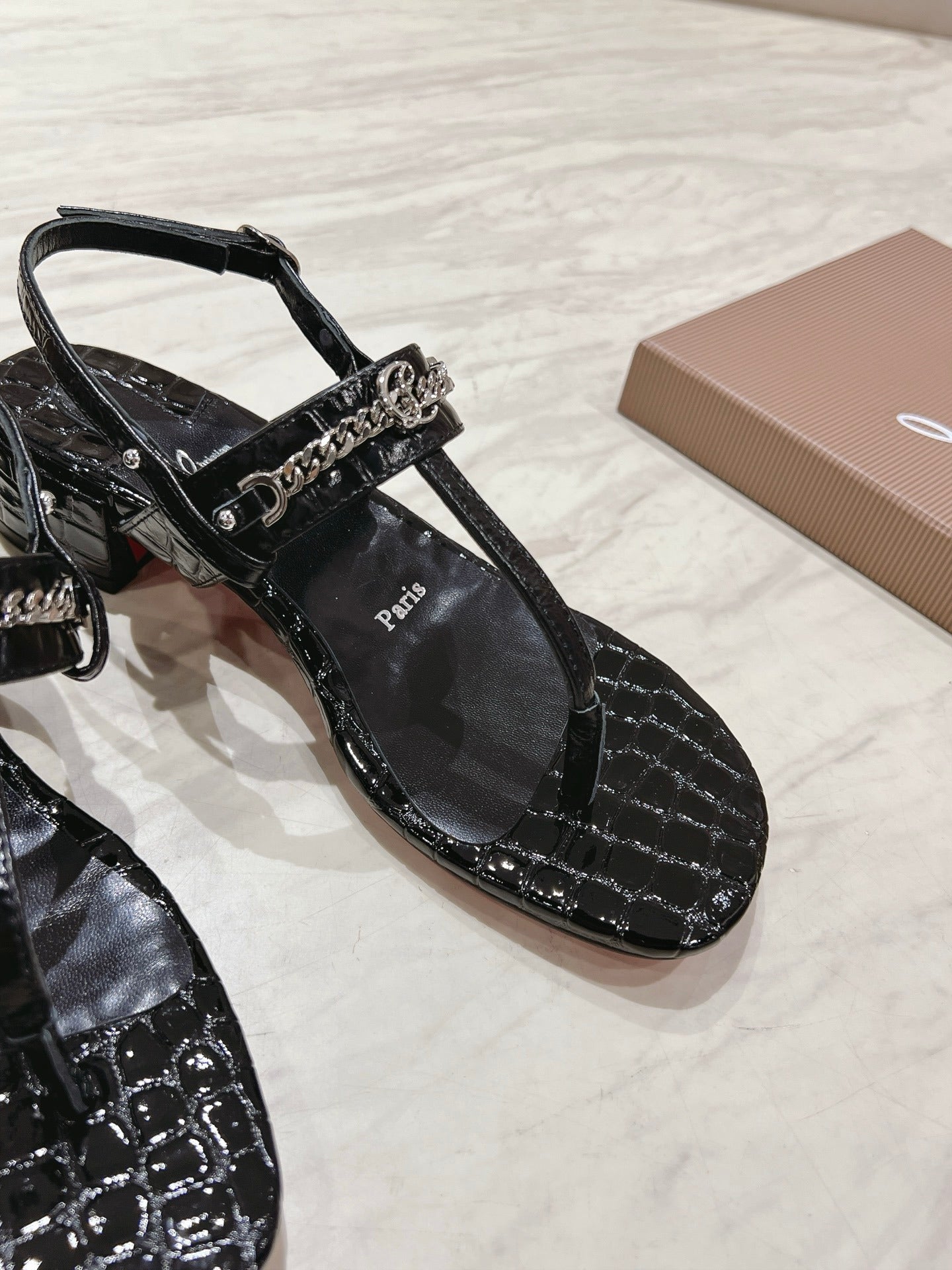 Dragons Bags - Best High-End Brands in One Place - AFFORDABLE LUXURY HEELS - 8229