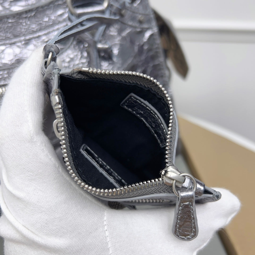new-luxury-designer-bags-nm24282