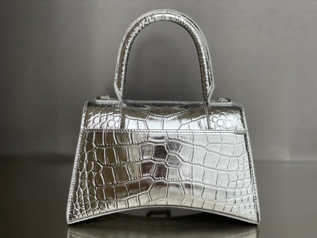 new-luxury-designer-bags-nm24874