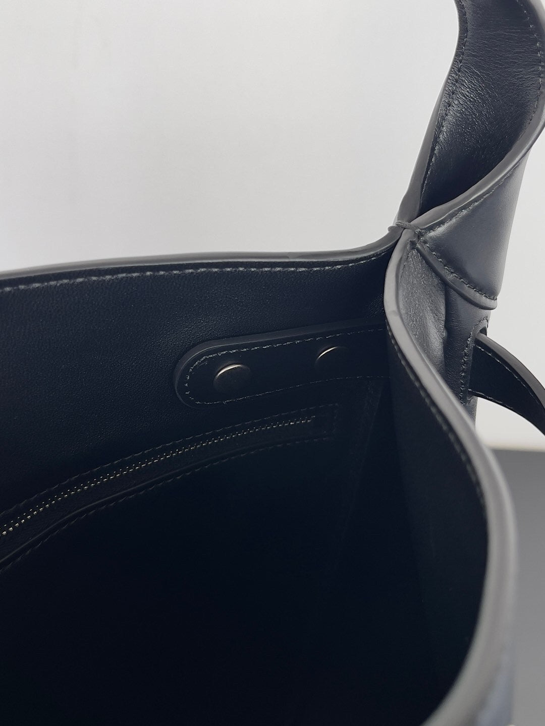 new-luxury-designer-bags-nm24351