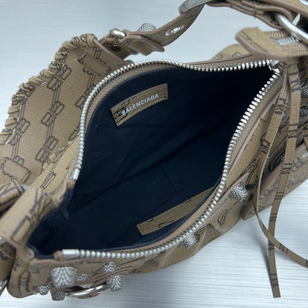 new-designer-premium-bags-nm24202