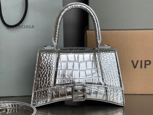 new-luxury-designer-bags-nm24589
