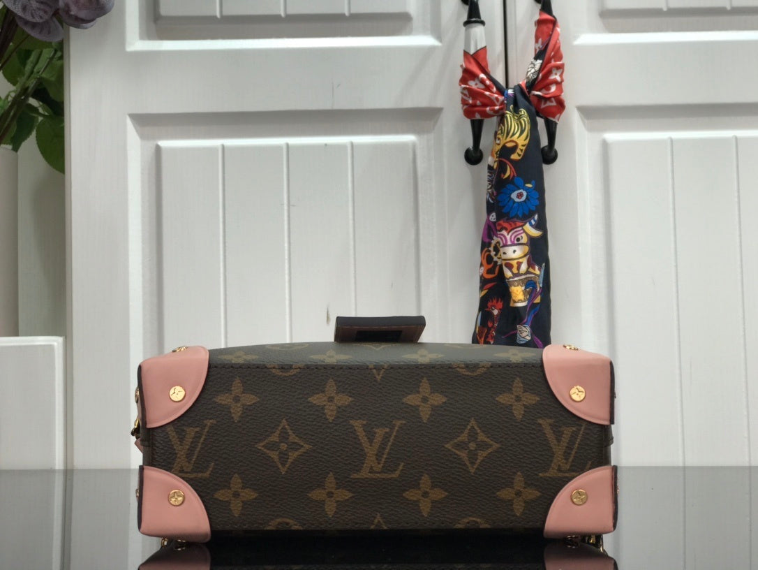 new-luxury-designer-bags-nm21839