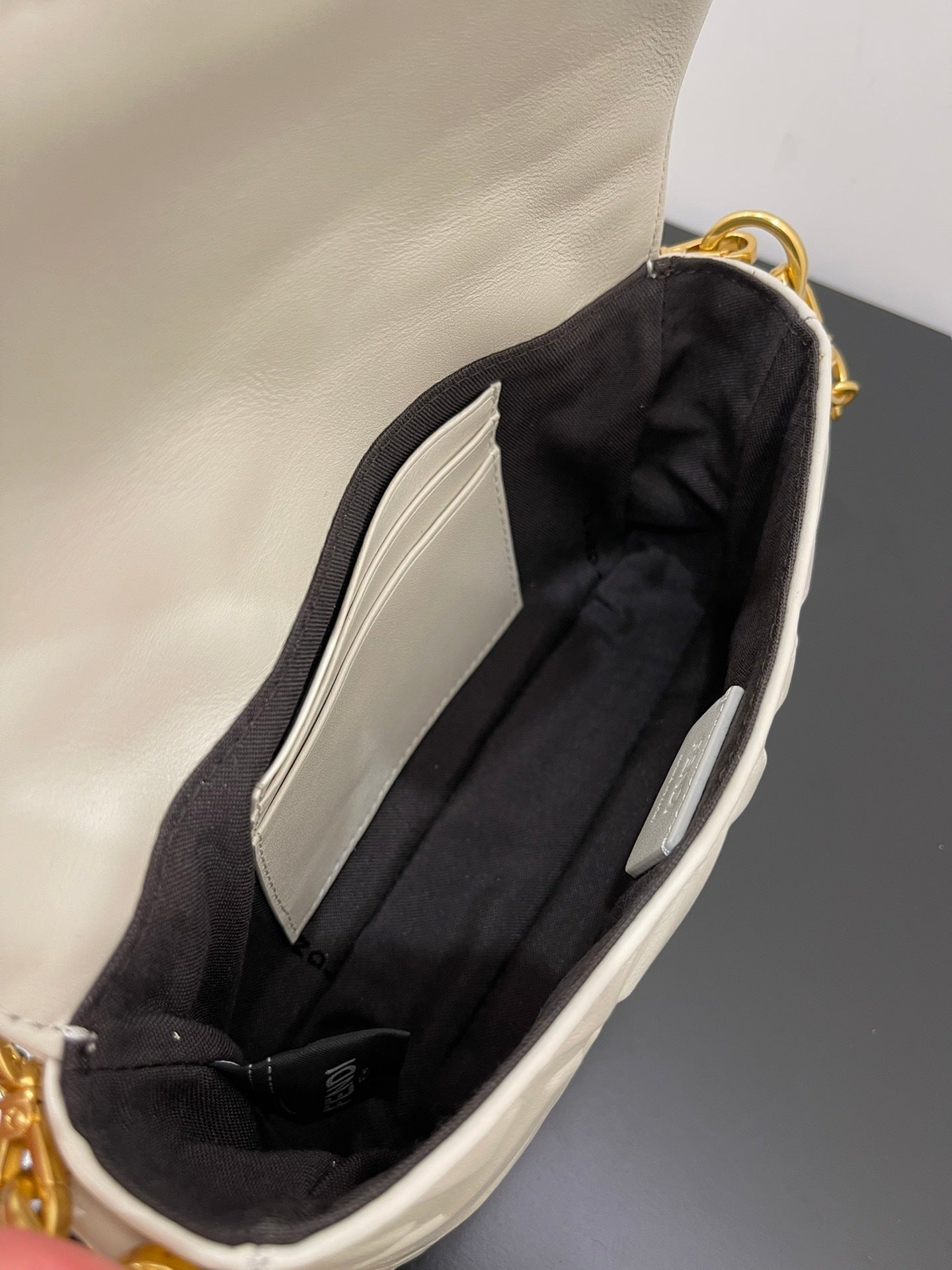 Dragons Bags - High-Quality Designer Products for You - AFFORDABLE LUXURY BAGS - 19186