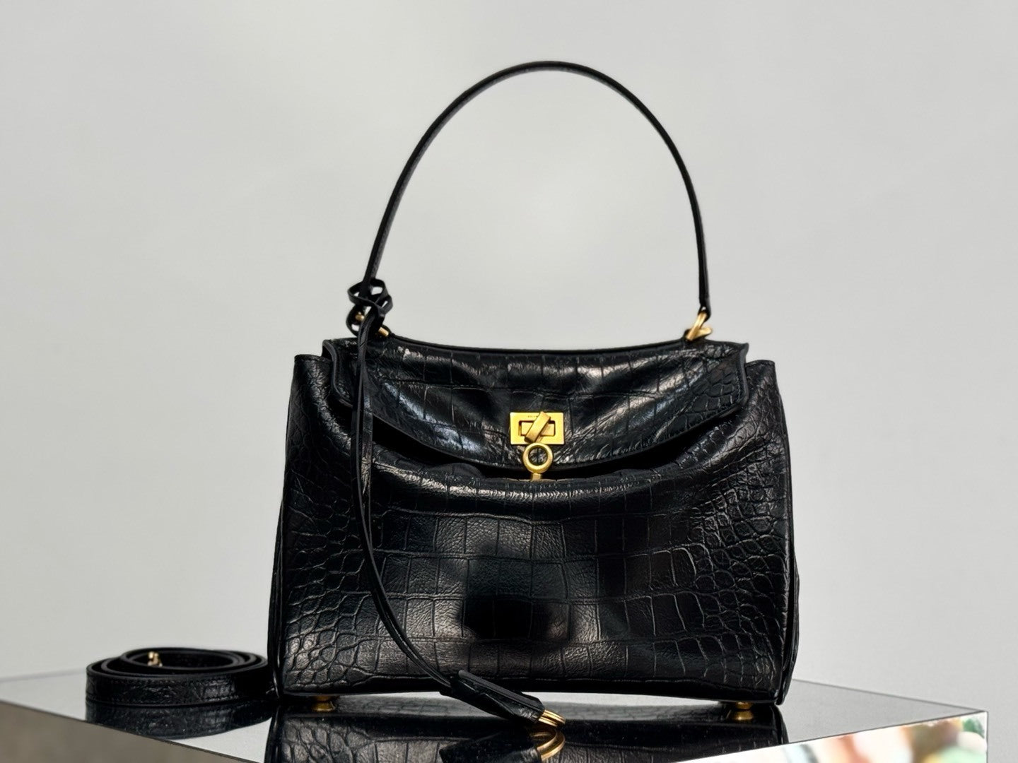 new-luxury-designer-bags-nm24688