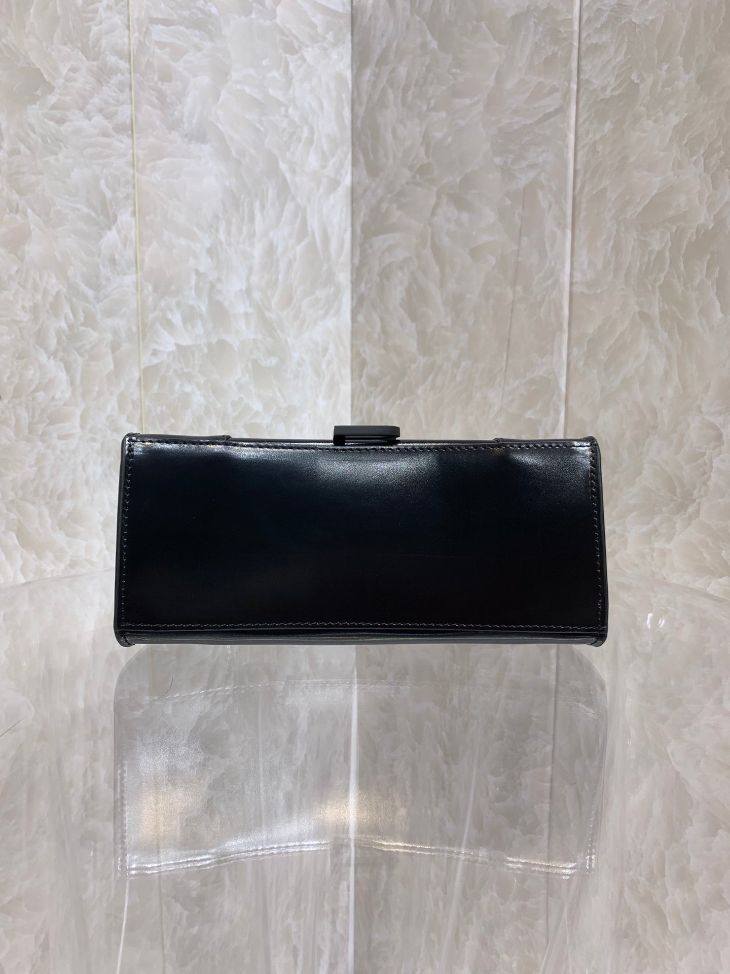 new-luxury-designer-bags-nm24072