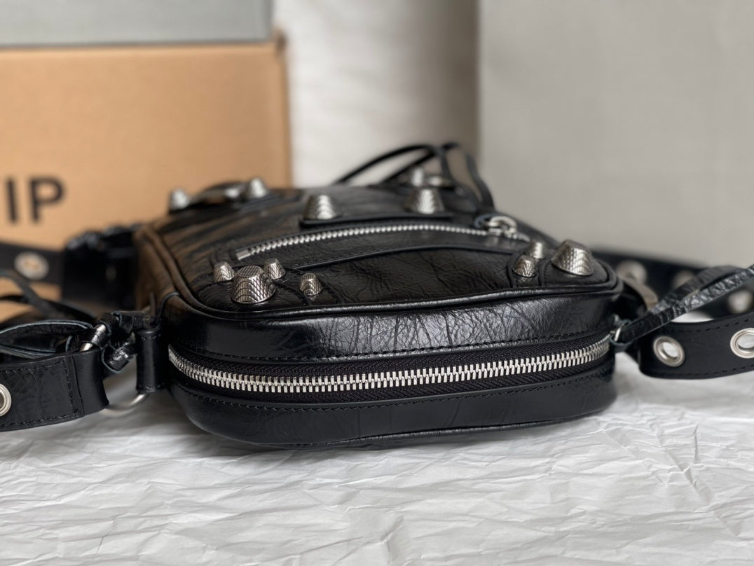 new-luxury-designer-bags-nm24439