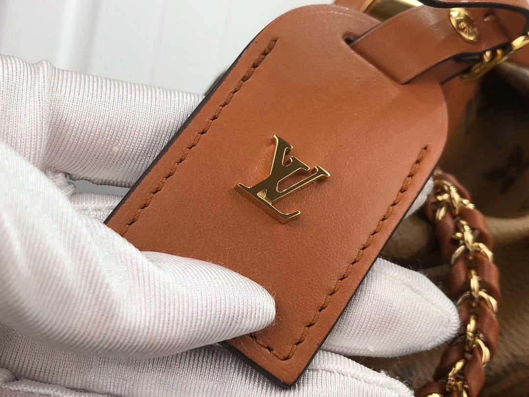 new-luxury-designer-bags-nm22060