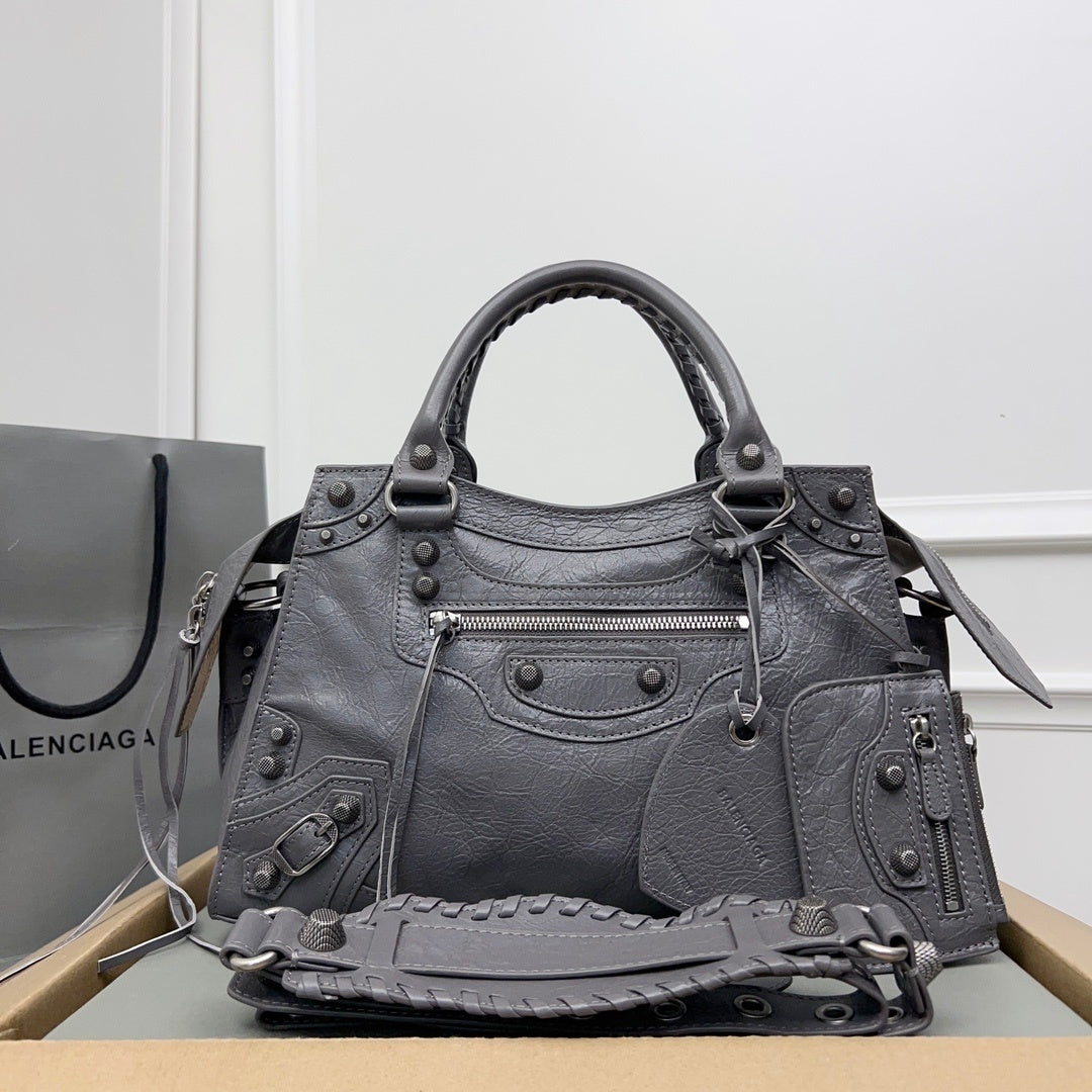 new-luxury-designer-bags-nm24276