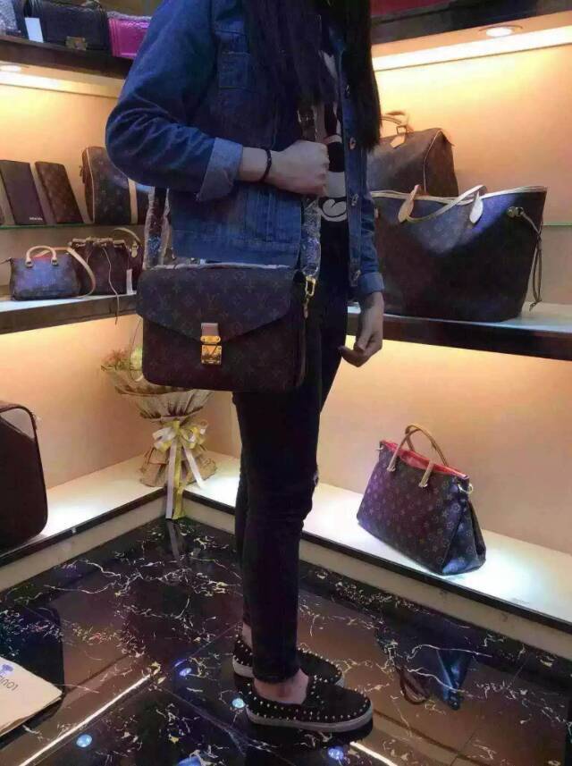 Dragons Bags - Premium Luxury Goods and Accessories - AFFORDABLE LUXURY BAGS - 3490