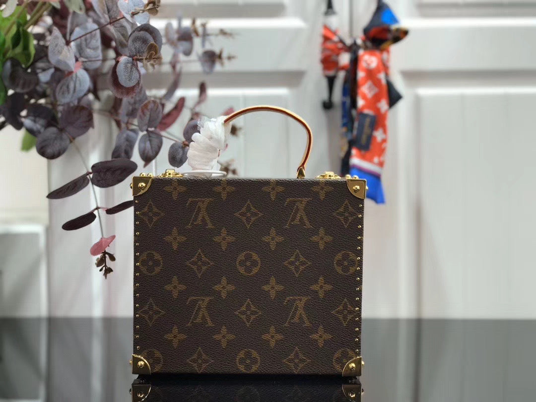 new-luxury-designer-bags-nm21969