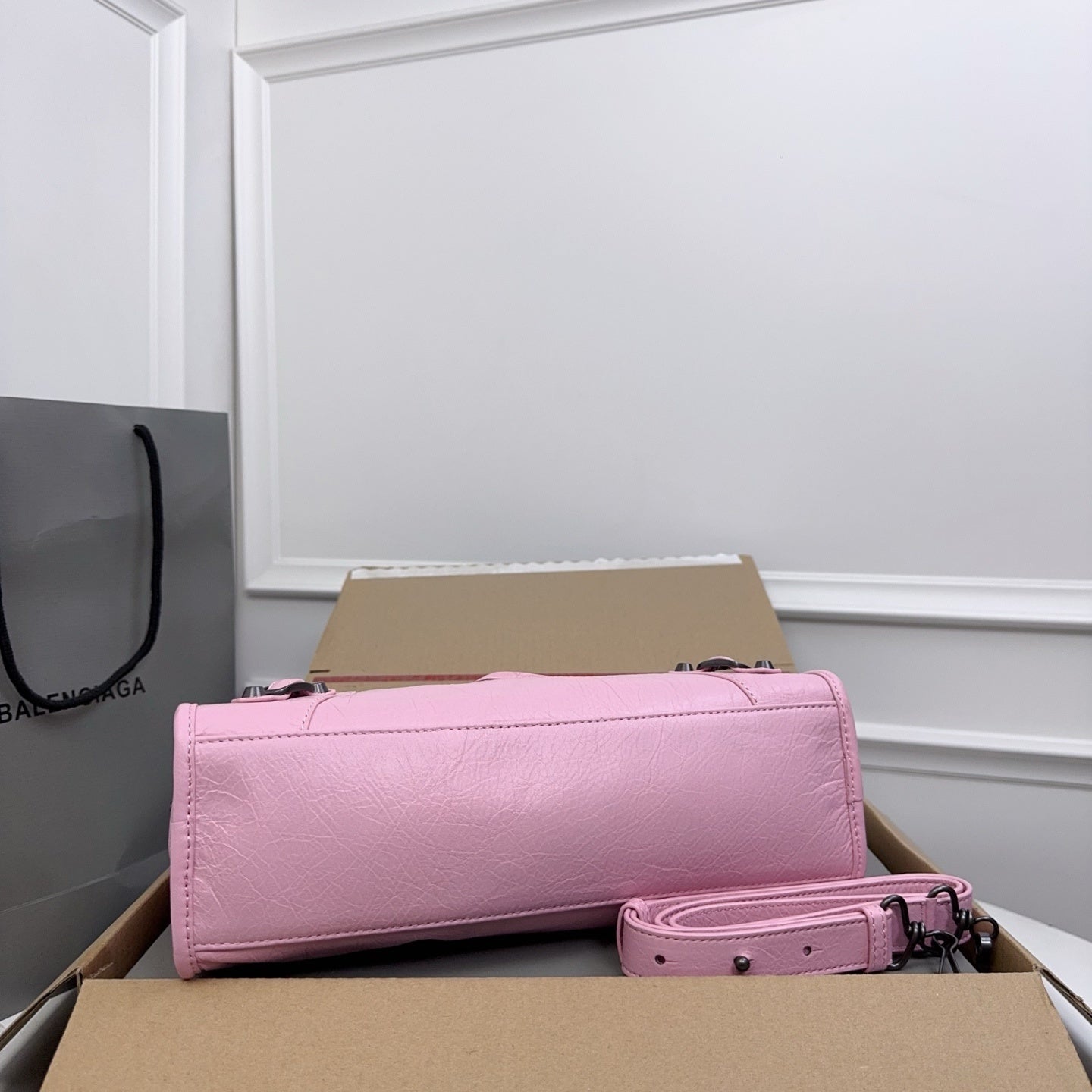 new-designer-premium-bags-nm24029