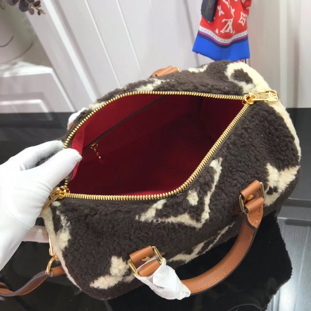 new-luxury-designer-bags-nm21958