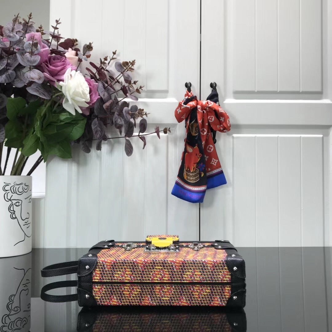 Dragons Bags - High-Quality Designer Products for You - AFFORDABLE LUXURY BAGS - 3839