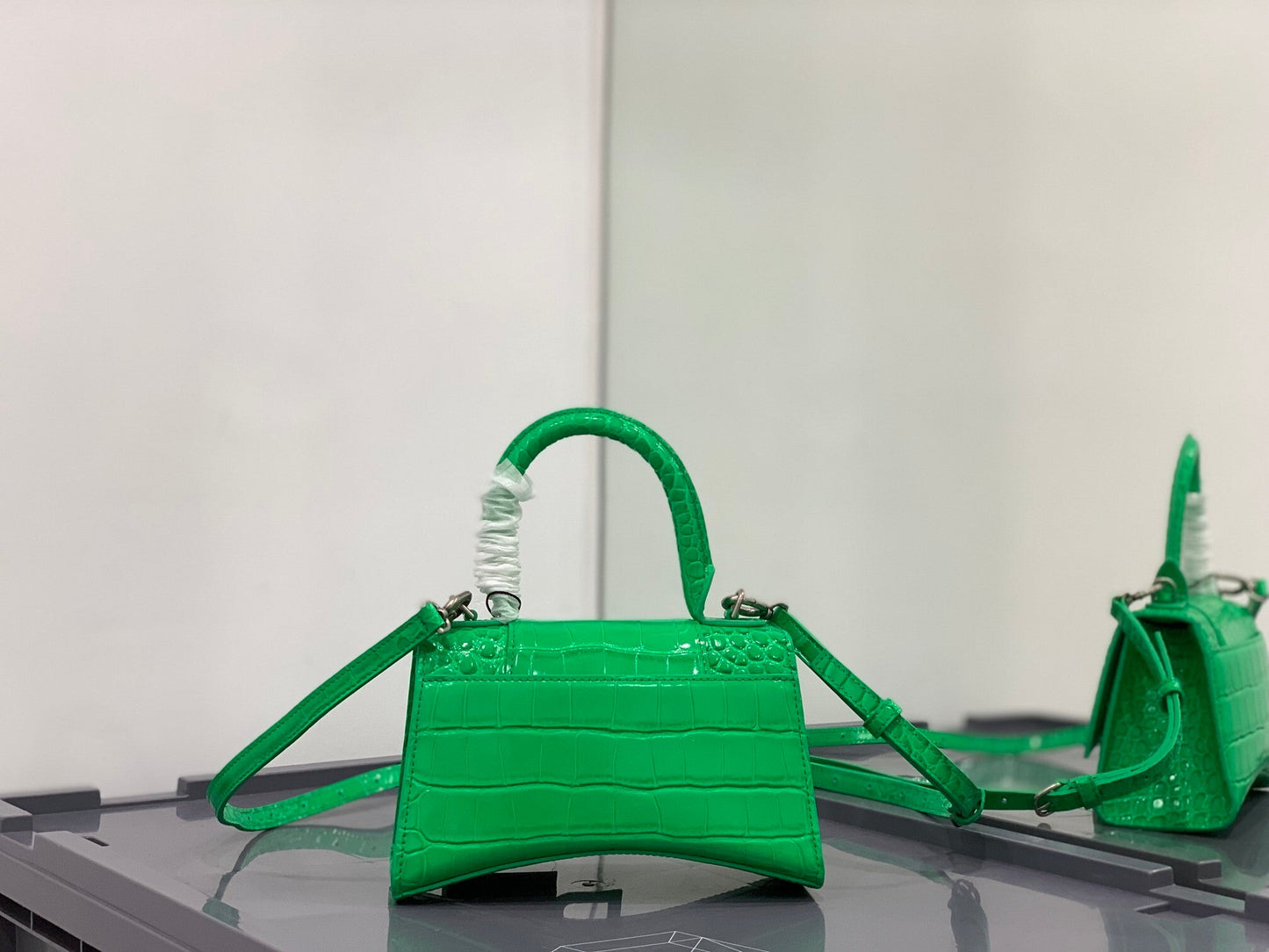 new-luxury-designer-bags-nm24068