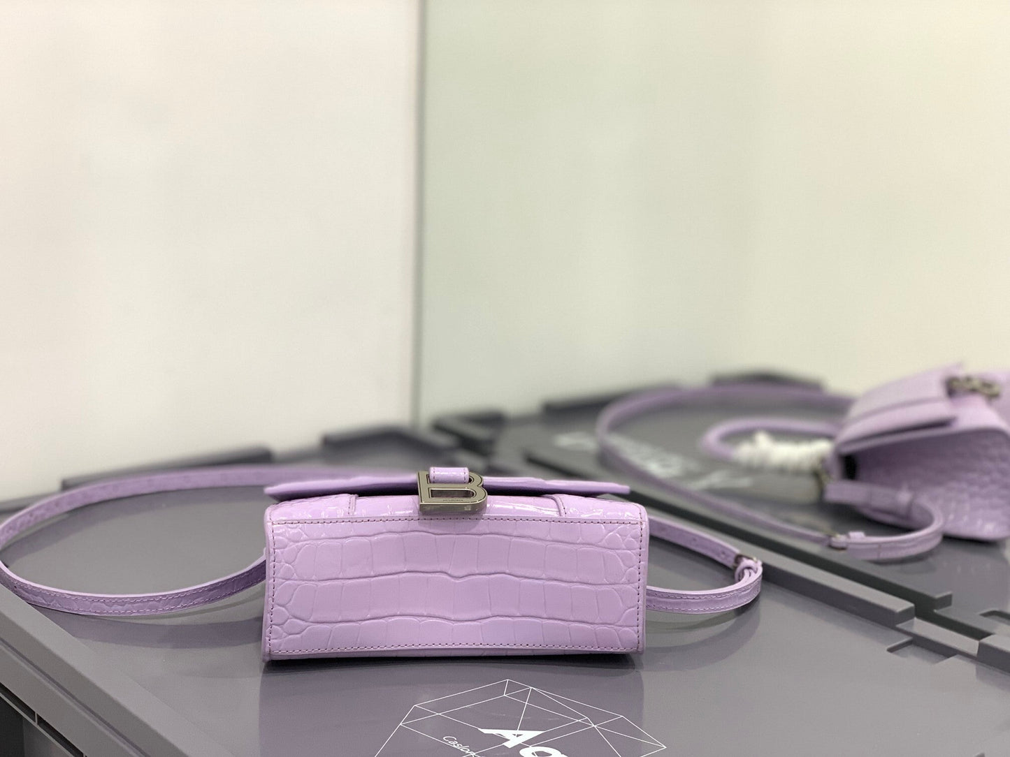 new-luxury-designer-bags-nm24067