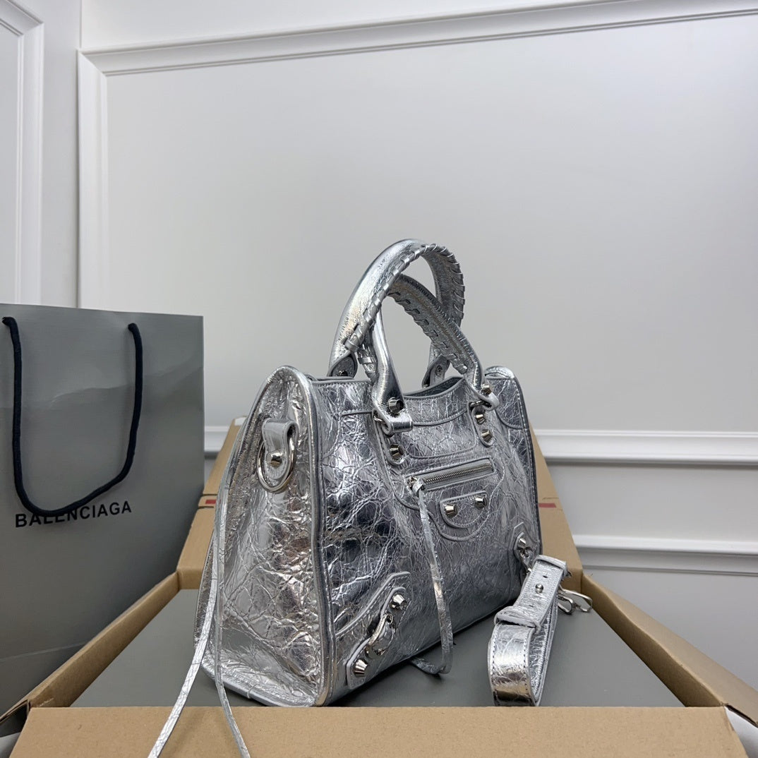 new-designer-premium-bags-nm24027
