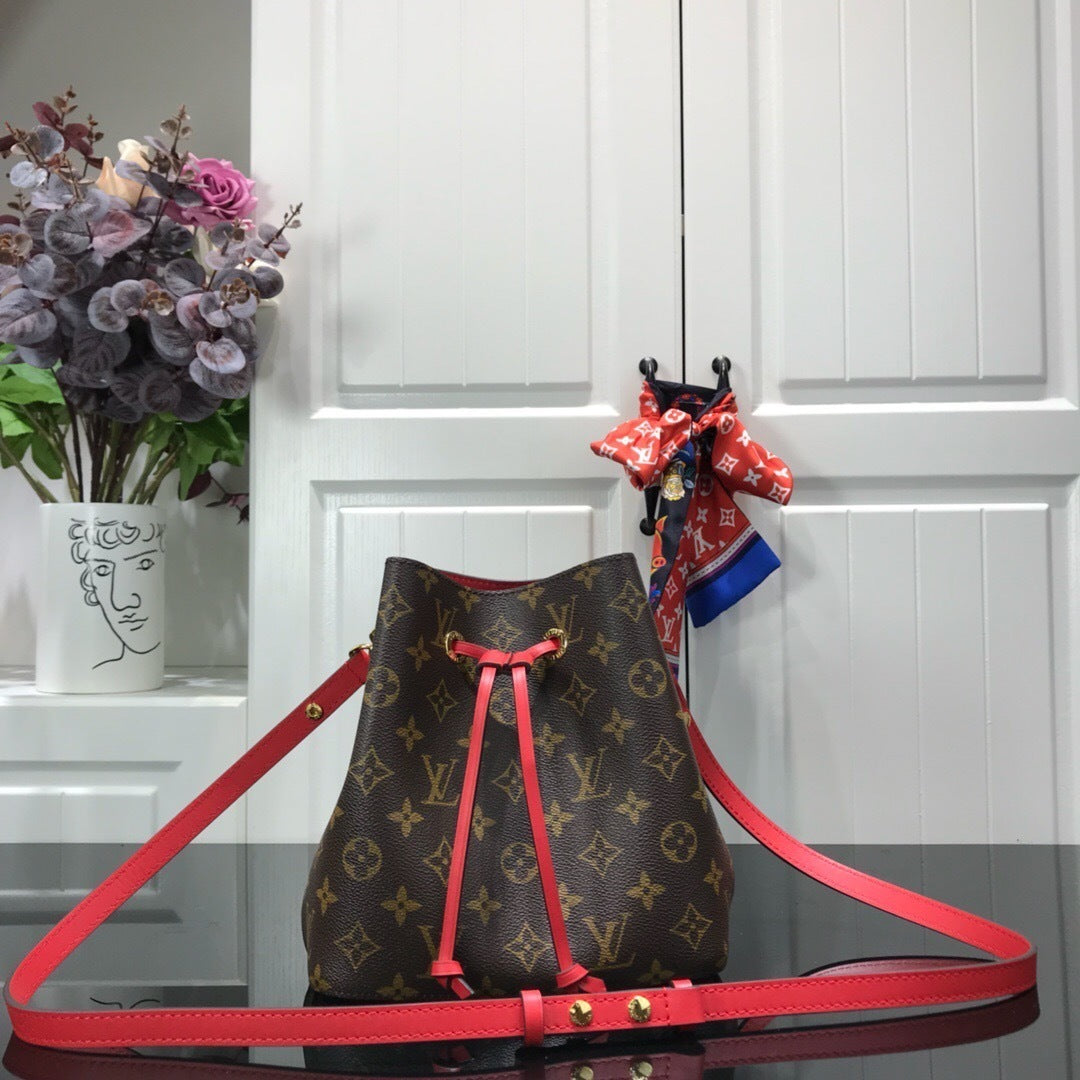 new-luxury-designer-bags-nm22080