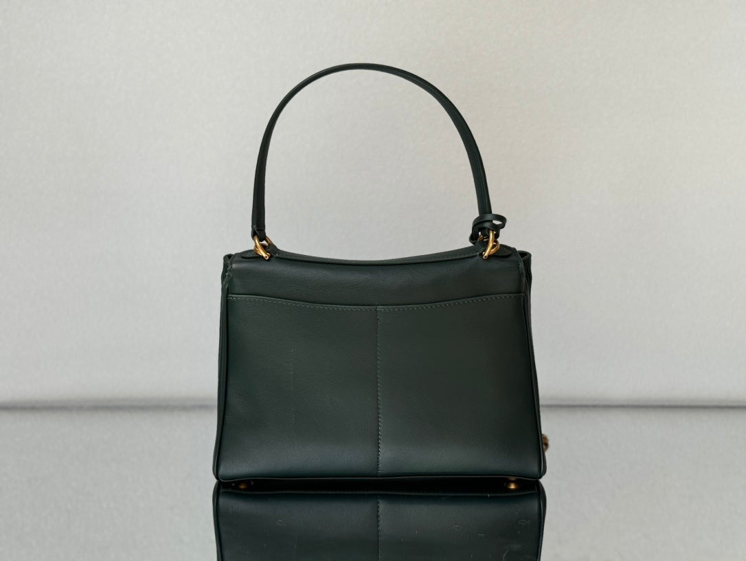 new-luxury-designer-bags-nm24831