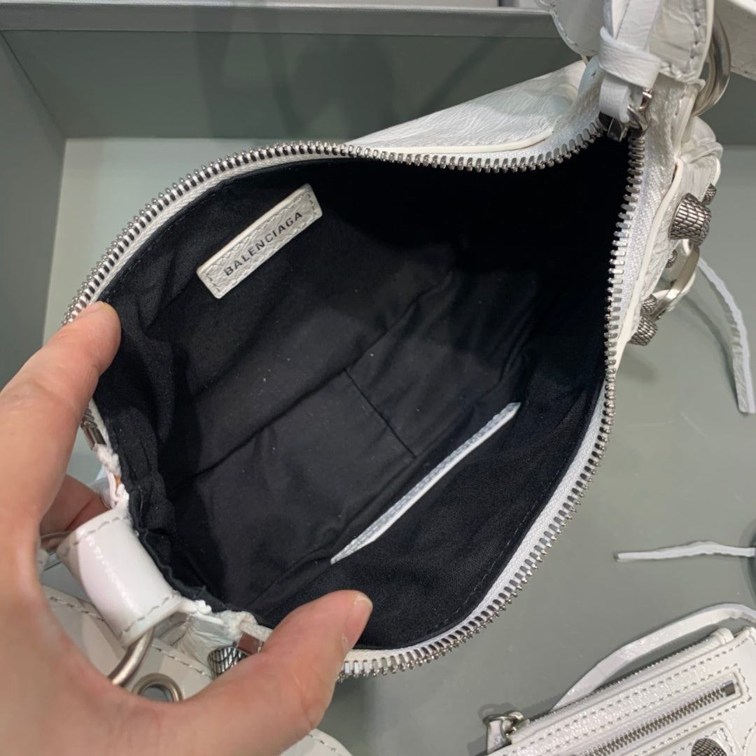 new-designer-premium-bags-nm24310