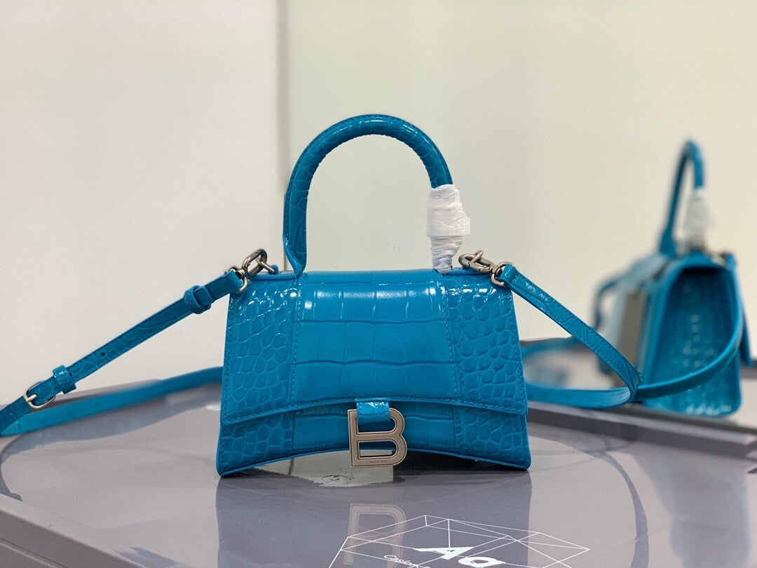 new-luxury-designer-bags-nm24077