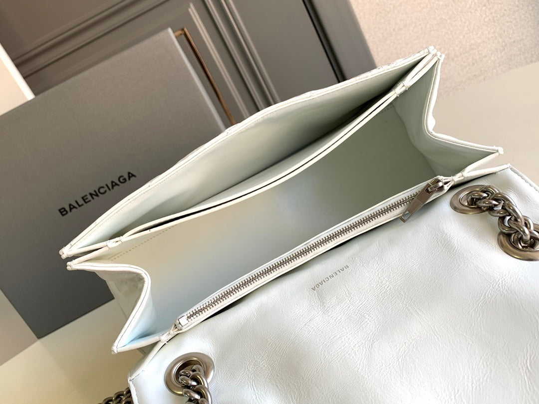 new-luxury-designer-bags-nm24193