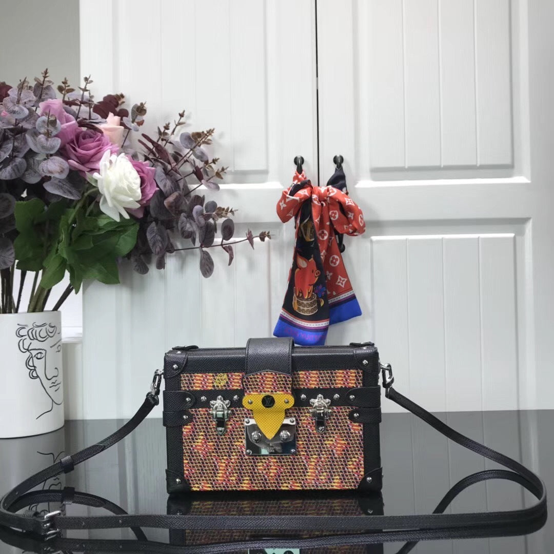 Dragons Bags - High-Quality Designer Products for You - AFFORDABLE LUXURY BAGS - 3839