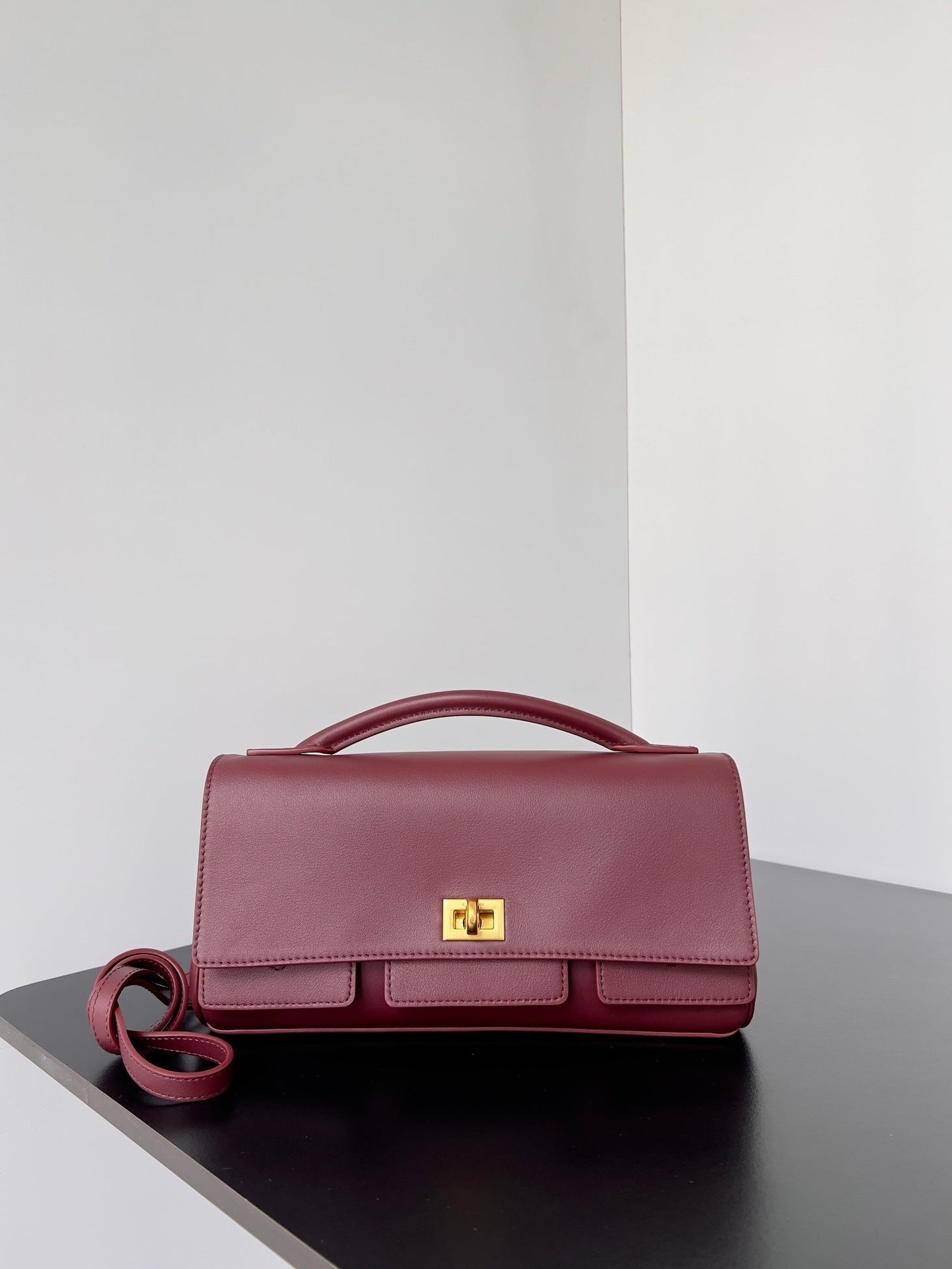 new-luxury-designer-bags-nm24064