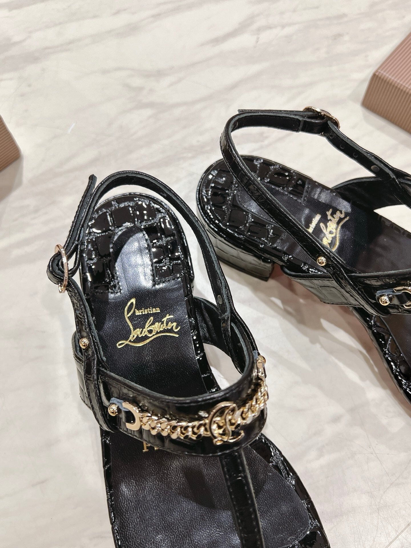 Dragons Bags - Premium Luxury Goods and Accessories - AFFORDABLE LUXURY HEELS - 8238