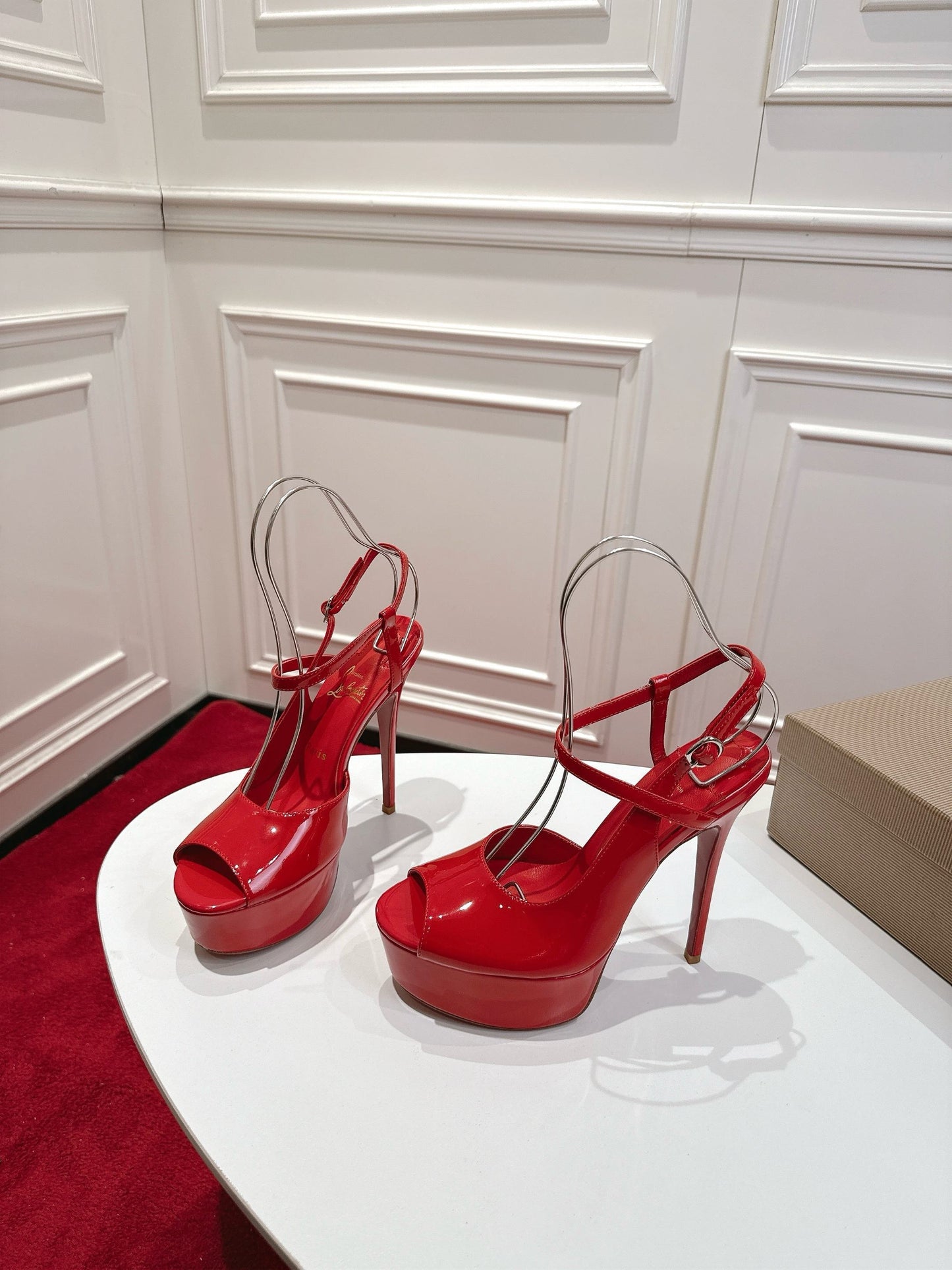 new-luxury-designer-bags-nm22750
