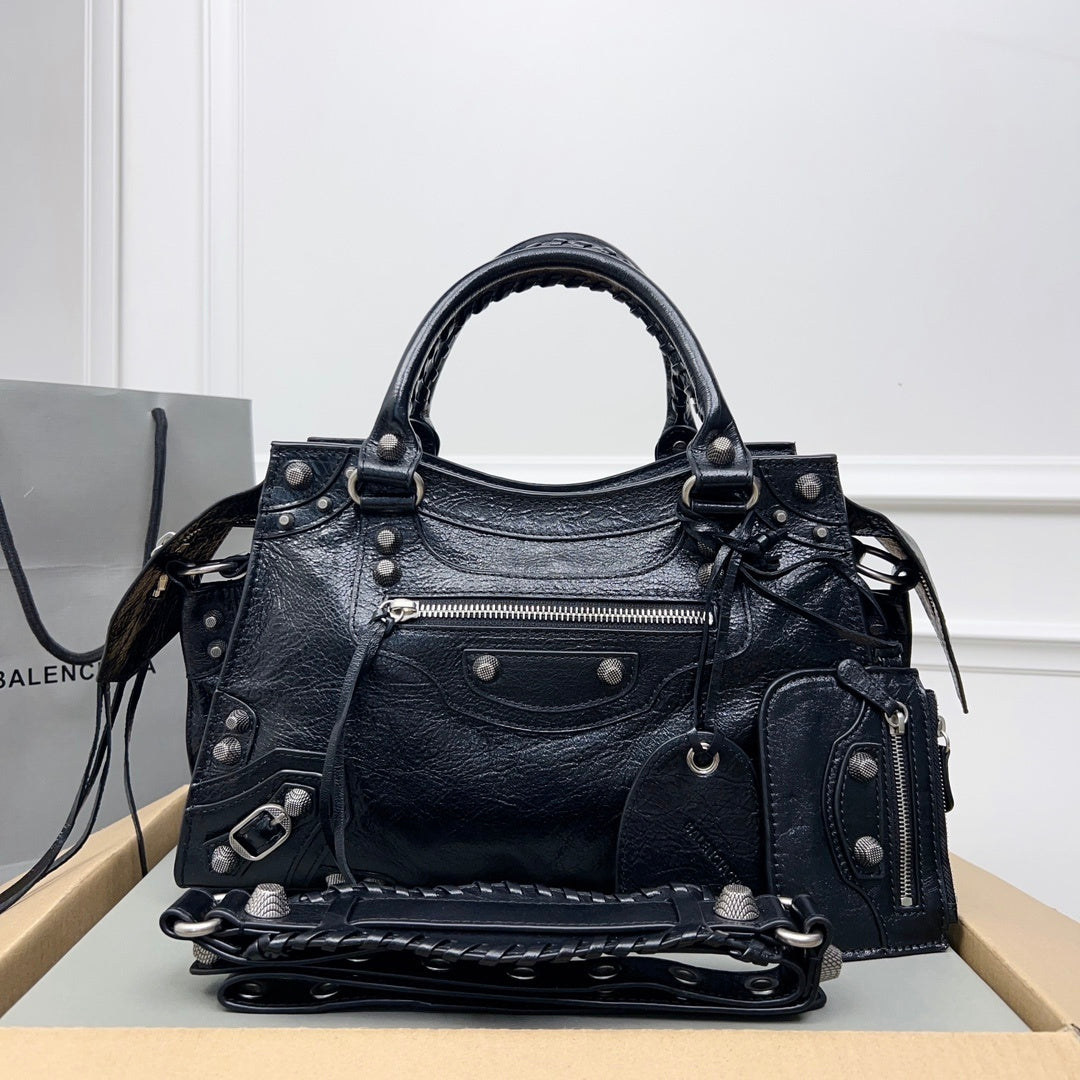 new-designer-premium-bags-nm24288