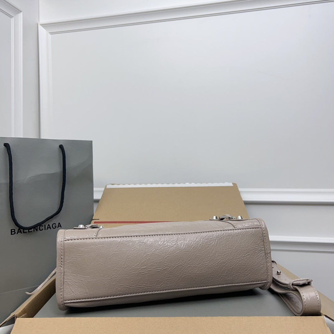 new-designer-premium-bags-nm24021
