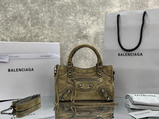 new-luxury-designer-bags-nm24620