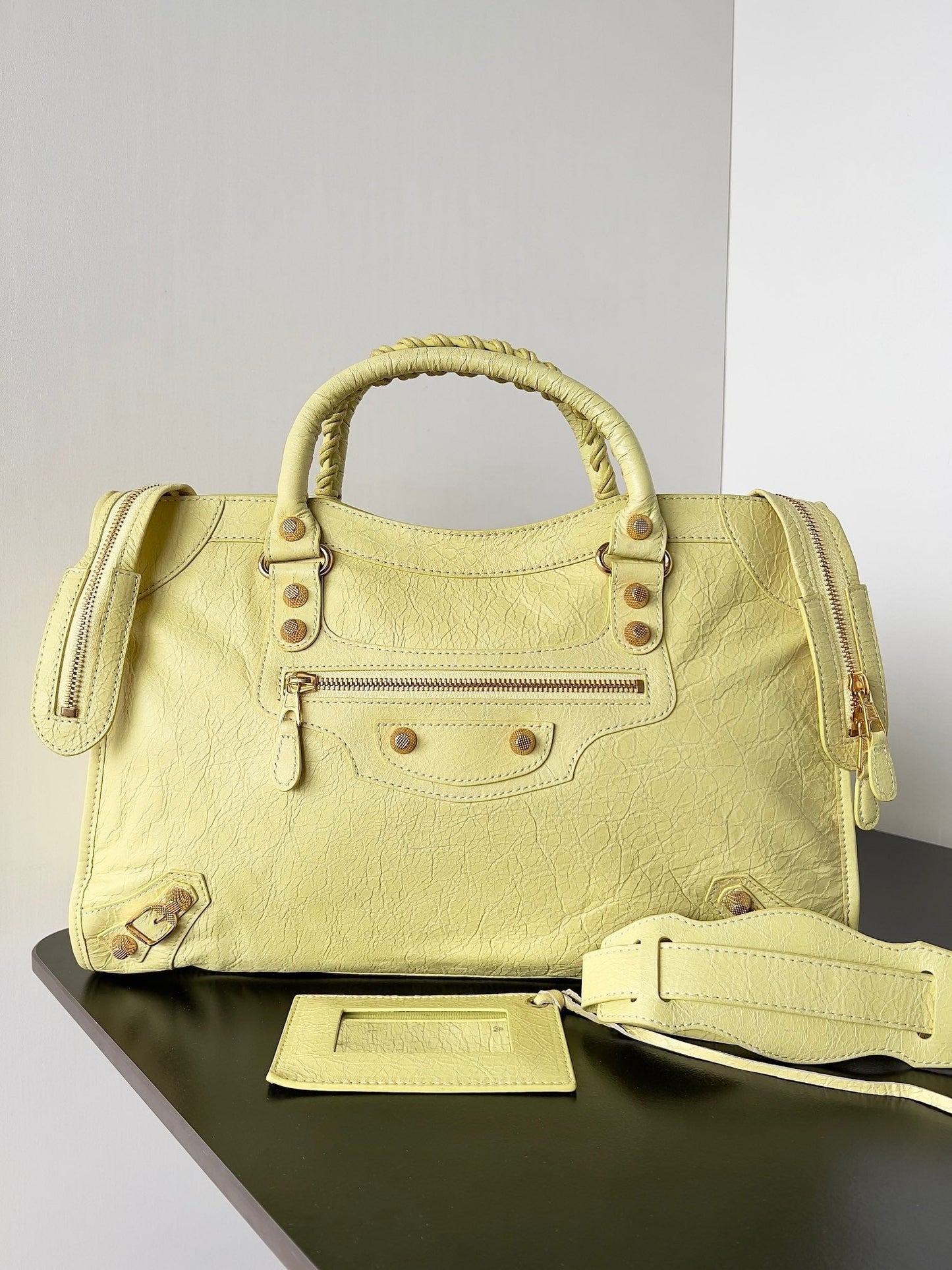 new-luxury-designer-bags-nm24532
